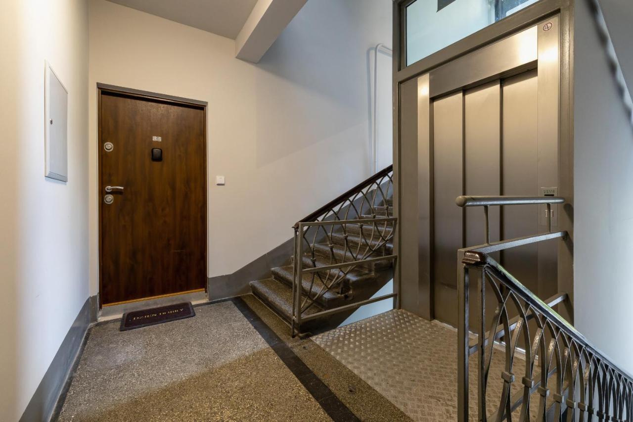 Starowislna Elegant Apartment With Air Conditioning Kazimierz Cracow By Renters Prestige كراكوفيا المظهر الخارجي الصورة